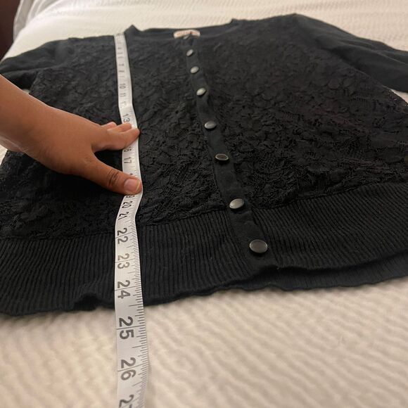 Vintage Merona Women’s Black Lace Front Cardigan Sweater Knit Top Size M - Picture 6 of 9